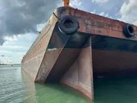 Sà lan để bán