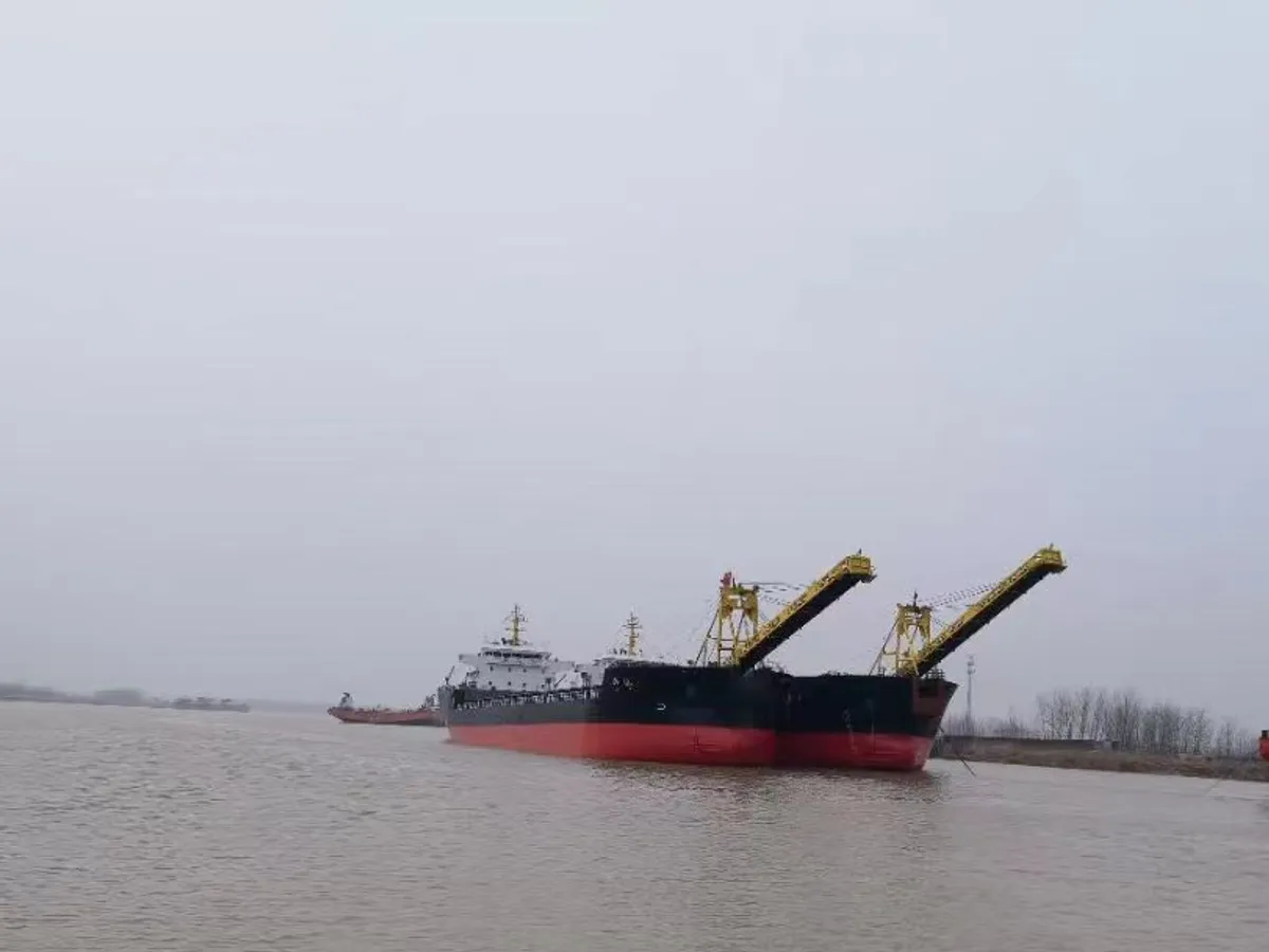Tàu chở hàng rời để bán