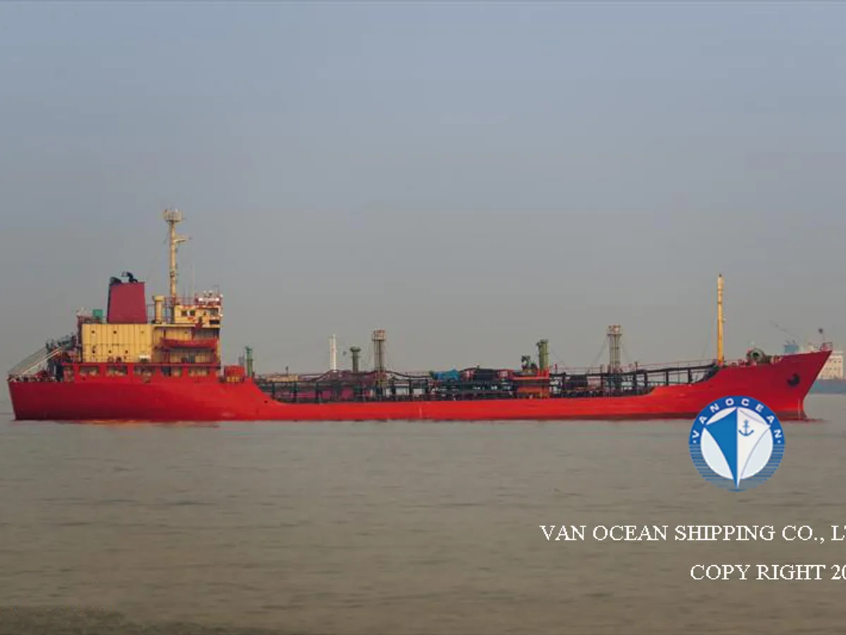 Tàu chở dầu/hóa chất để bán