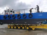 Tàu làm việc để bán