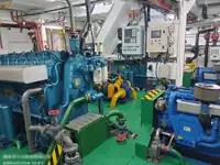 Tàu kéo để bán