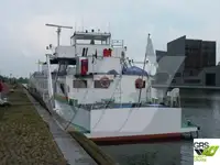 Tàu du lịch để bán