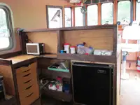Tàu kéo để bán