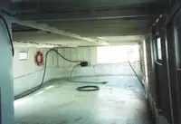 Tàu kéo lưới để bán