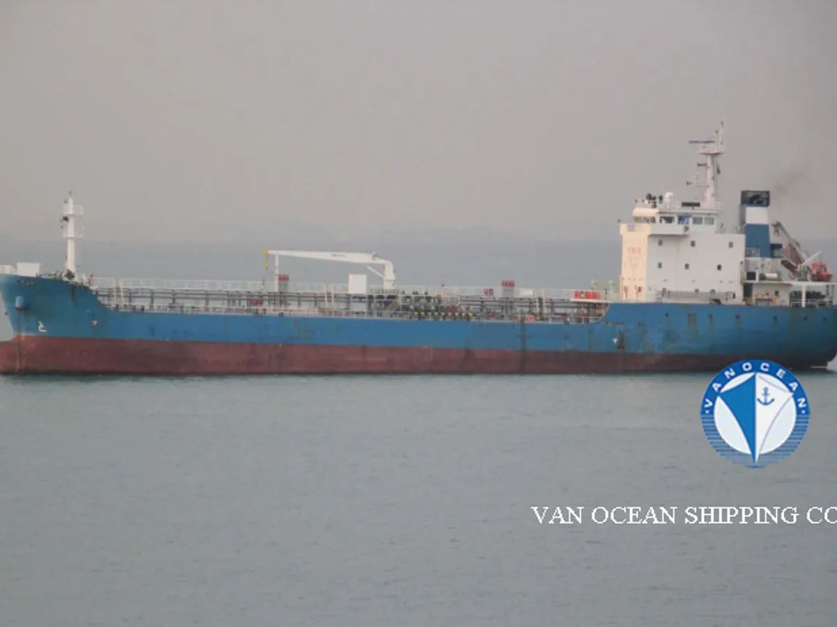 Tàu chở dầu/hóa chất để bán