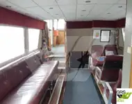 Tàu chở khách để bán