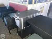 Tàu du lịch để bán