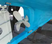 Tàu kéo lưới để bán