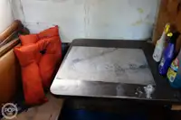 Tàu kéo để bán