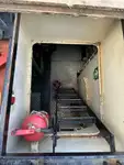 Tàu làm việc để bán