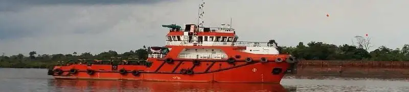Tàu kéo để bán