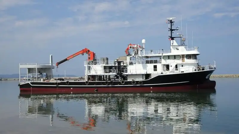 Tàu lưới vây để bán