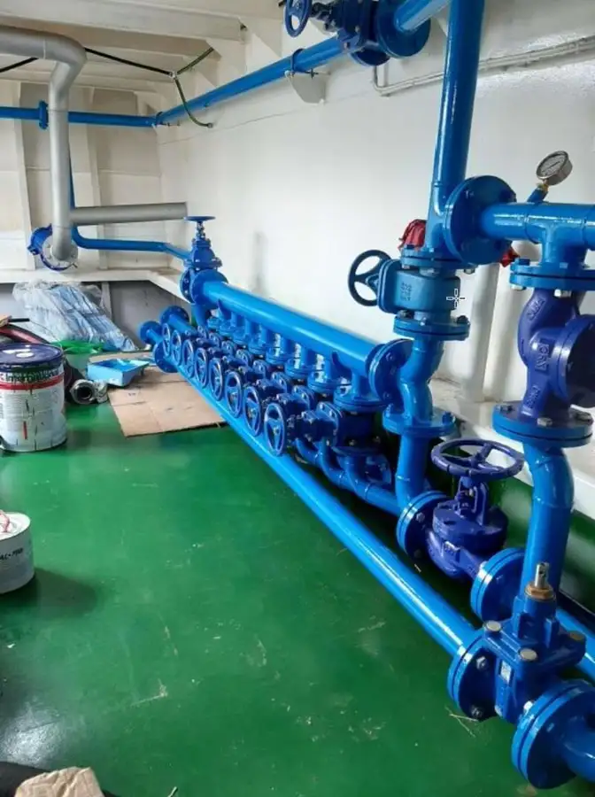 Tàu kéo để bán