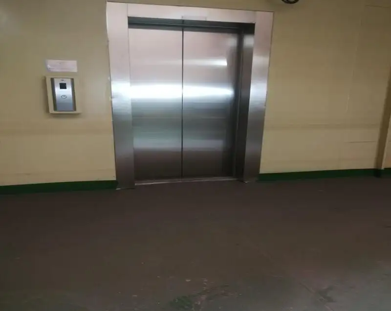 Tàu chở hàng rời để bán