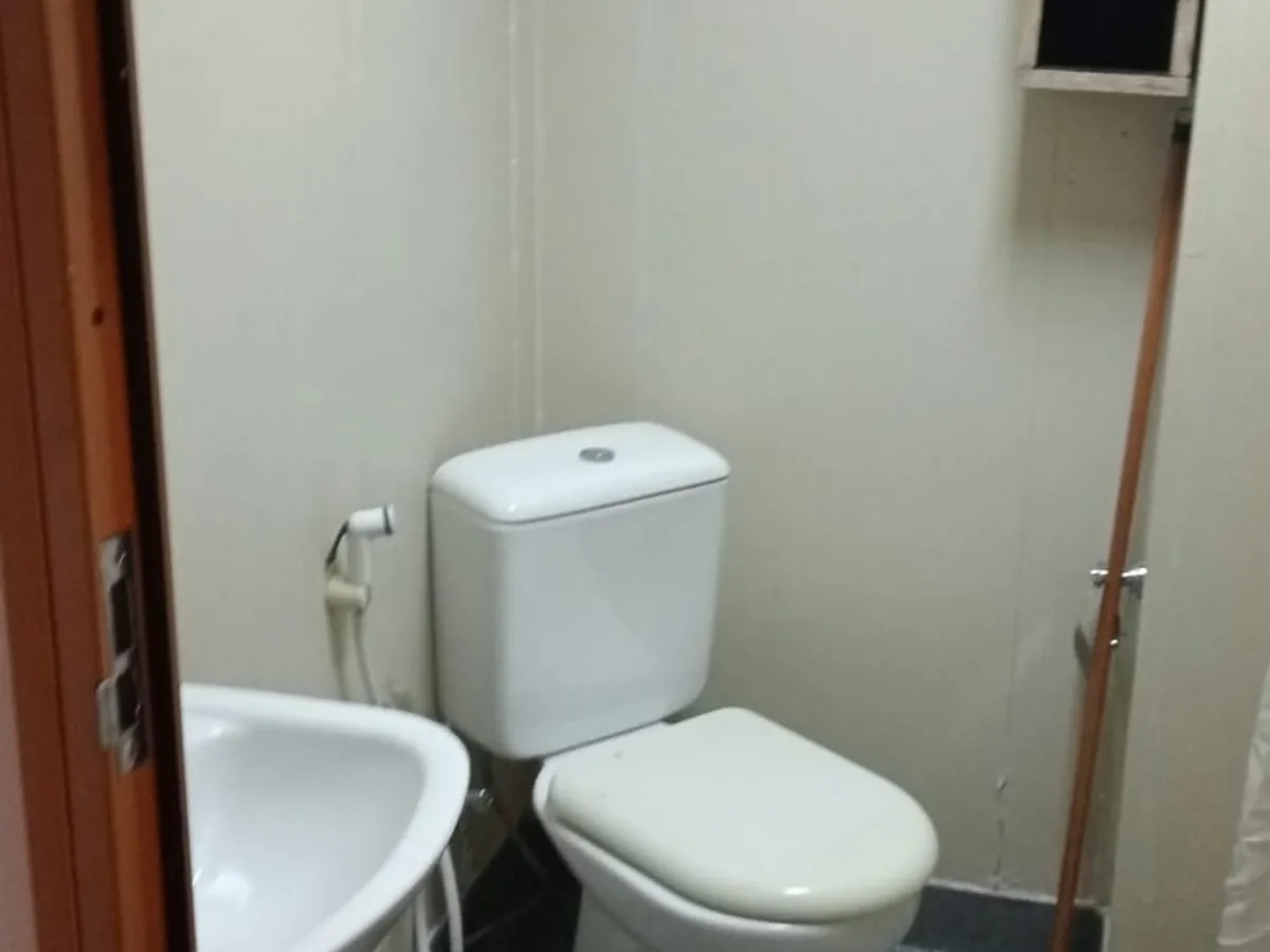 Sà lan chở người để bán