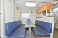 Tàu làm việc để bán