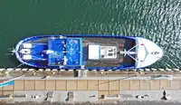 Tàu kéo lưới để bán