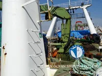 Tàu kéo lưới để bán