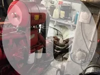 Tàu kéo lưới để bán