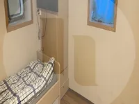 Tàu khảo sát để bán