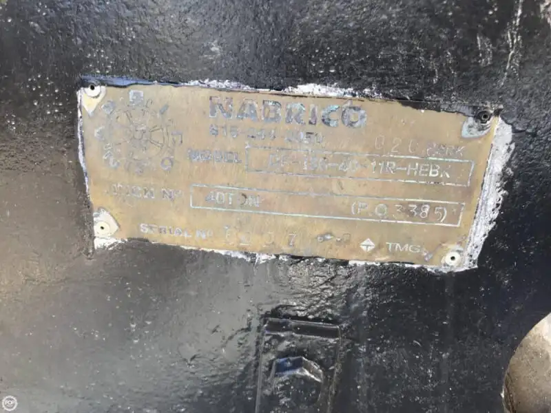 Tàu kéo để bán