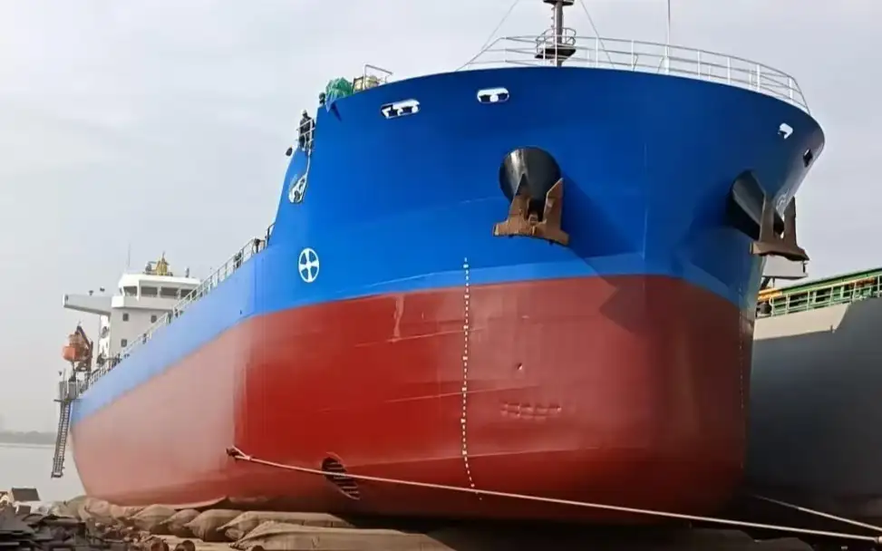 Tàu chở hàng rời để bán
