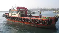 Tàu kéo để bán