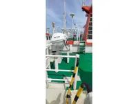 Tàu cung cấp để bán