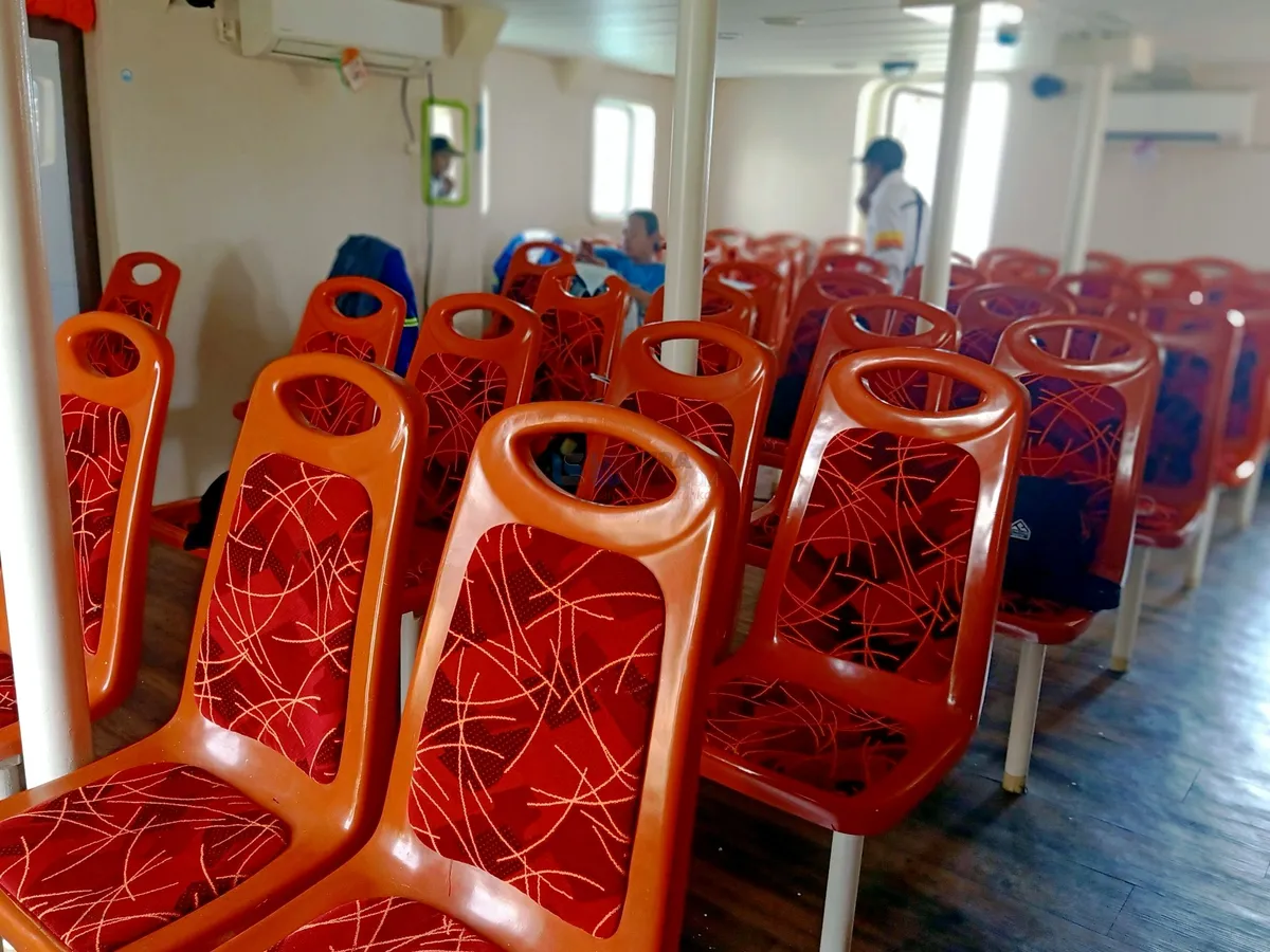 Tàu đổ bộ, chở hàng để bán