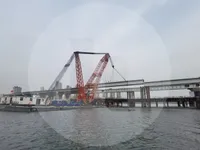 Tàu cẩu để bán
