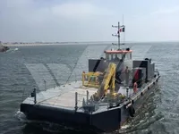 Tàu nạo vét để bán