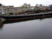 Xà lan rao bán