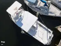Tàu kéo lưới để bán