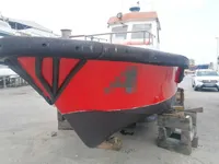 Tàu làm việc để bán
