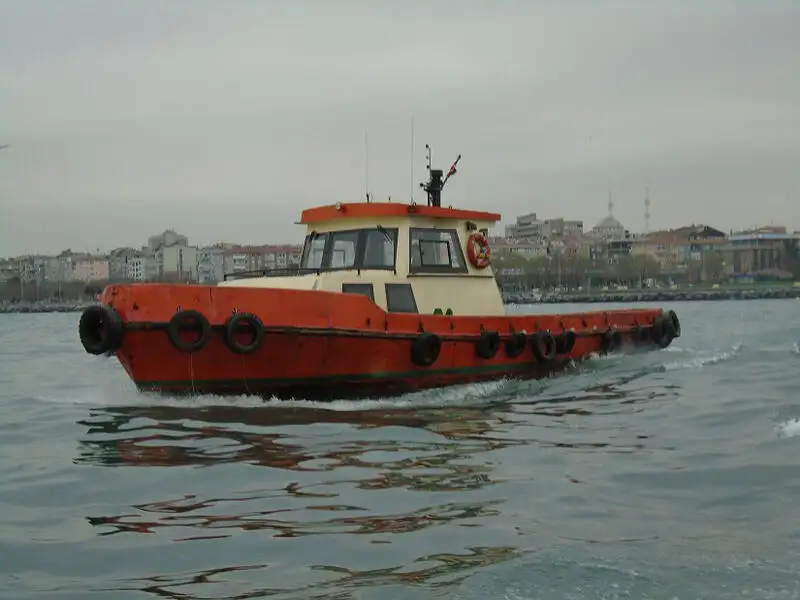 Thuyền kéo rao bán