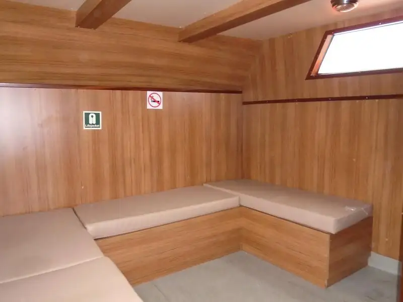 Thuyền kéo rao bán