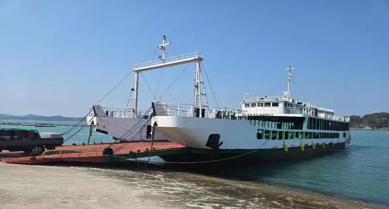 Đổ bộ Thủ công, Xe tăng rao bán