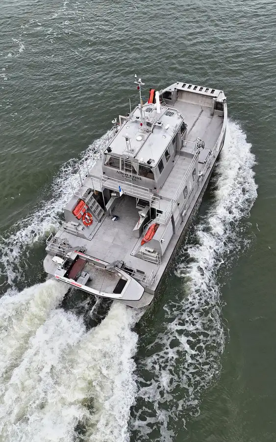 Catamaran rao bán