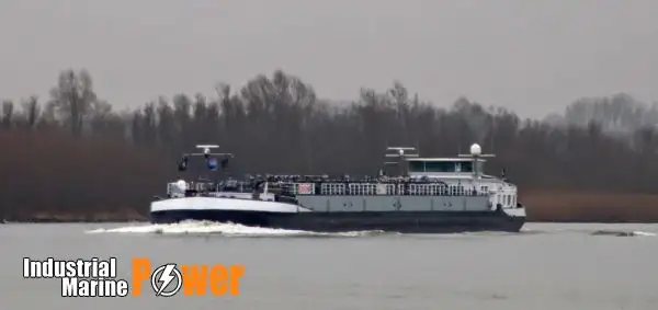 Tàu chở dầu, tàu chở hóa chất rao bán