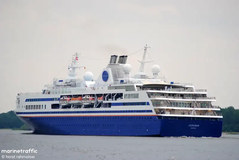 Tàu thuyền rao bán