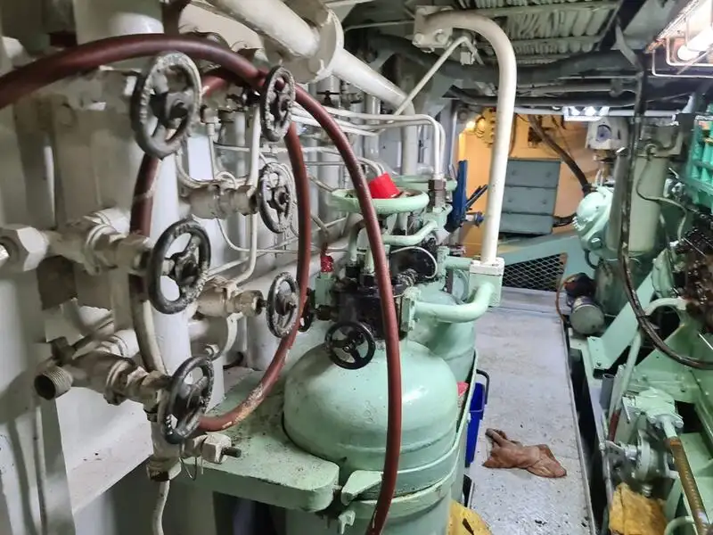 Tàu đường dài rao bán