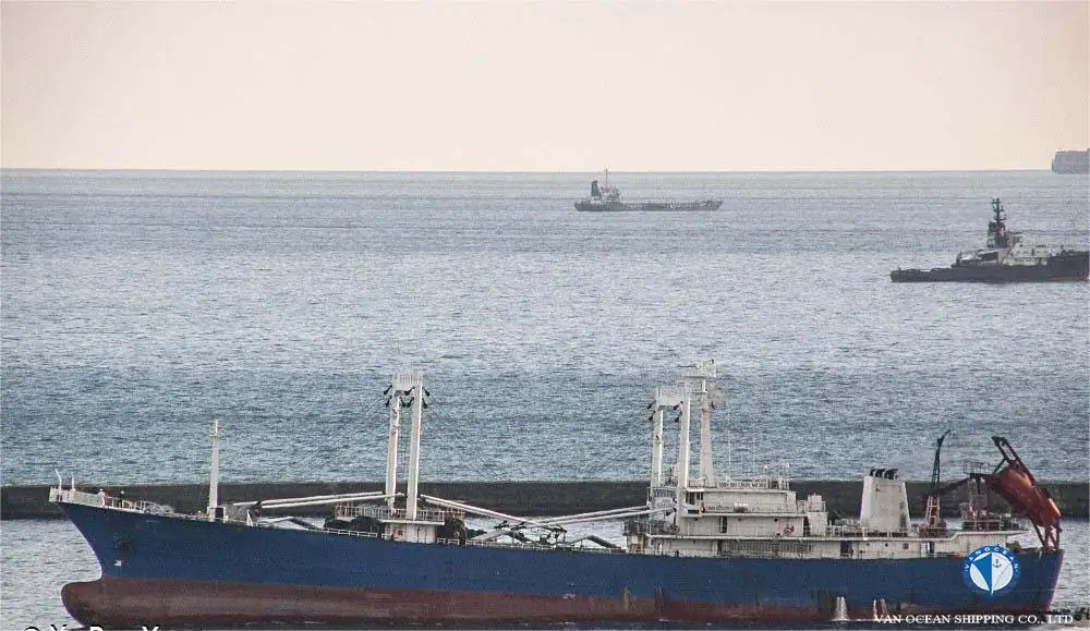 Tàu lạnh rao bán