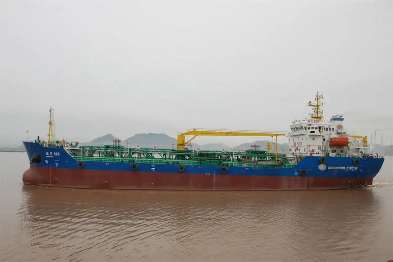 Tàu chở dầu, tàu chở hóa chất rao bán