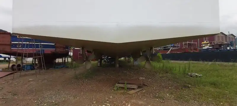 Tàu thuyền rao bán