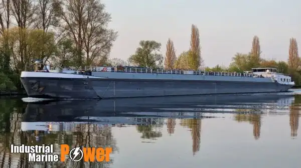 Tàu chở dầu, tàu chở hóa chất rao bán