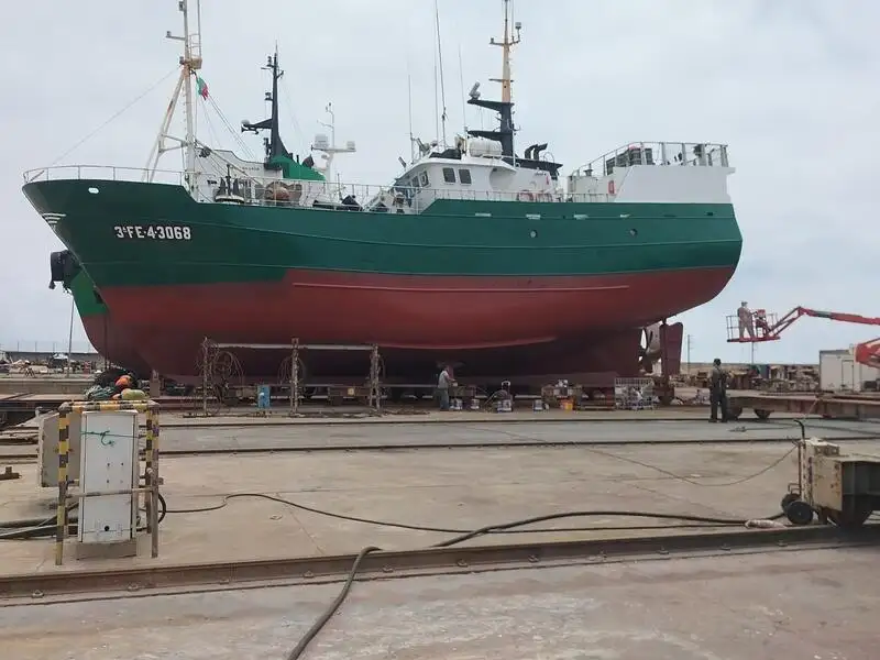 Câu cá Trawler rao bán