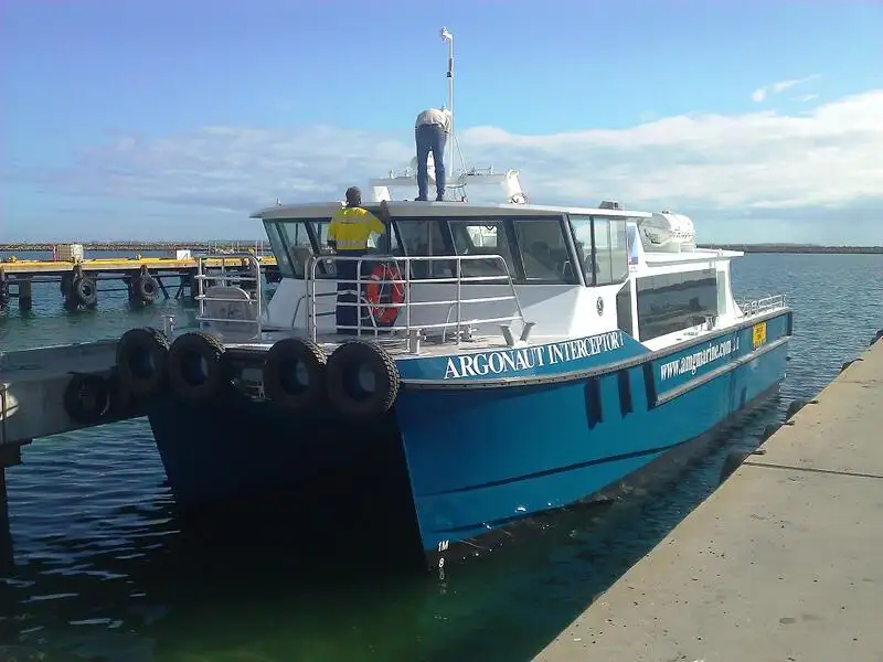 Catamaran rao bán