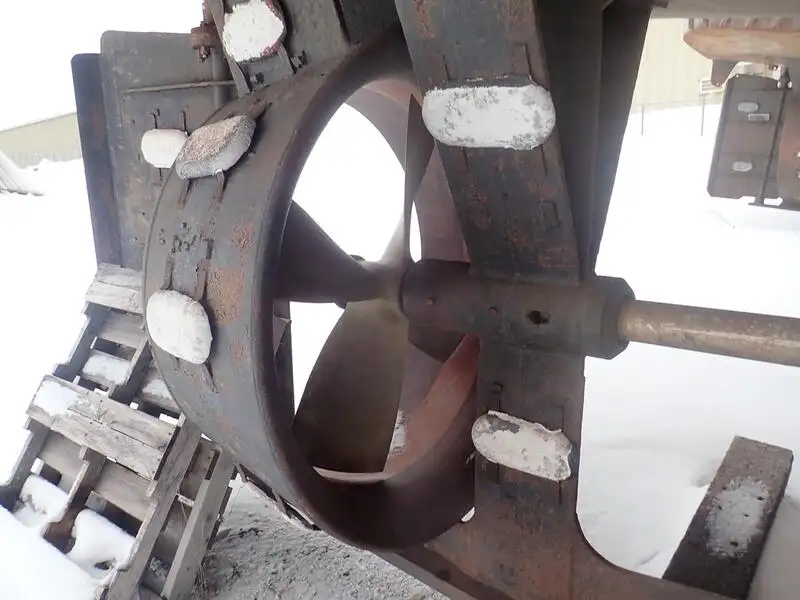 Thuyền kéo rao bán