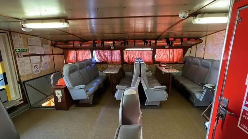 Tàu thuyền rao bán