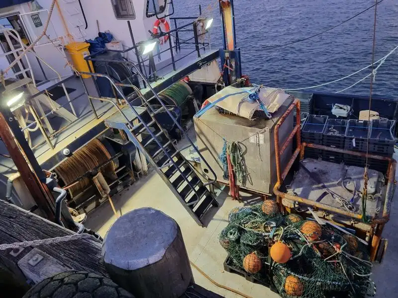 Kim loại phế liệu rao bán